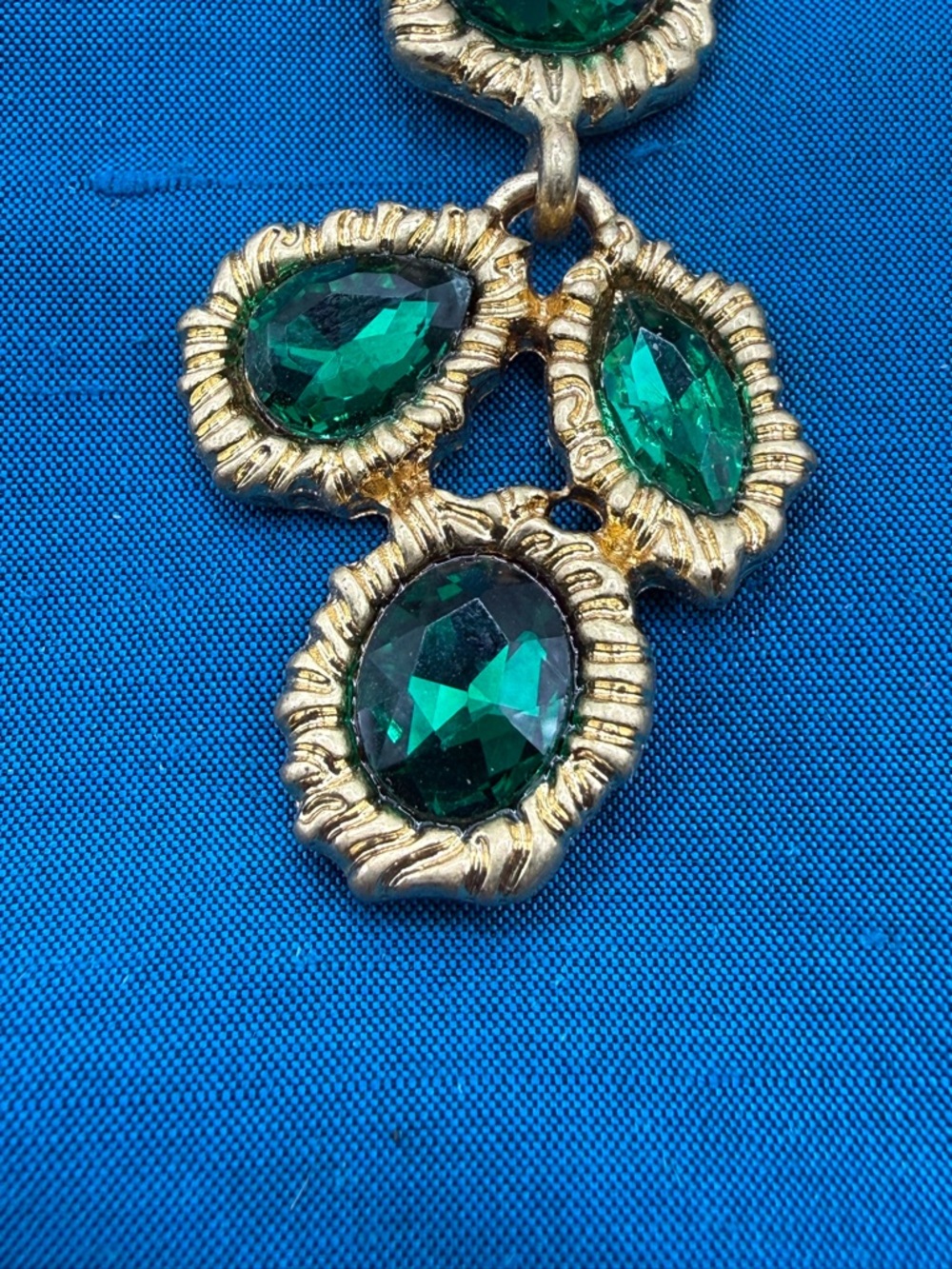 Oscar de la Renta Earrings - Picture 3 of 8